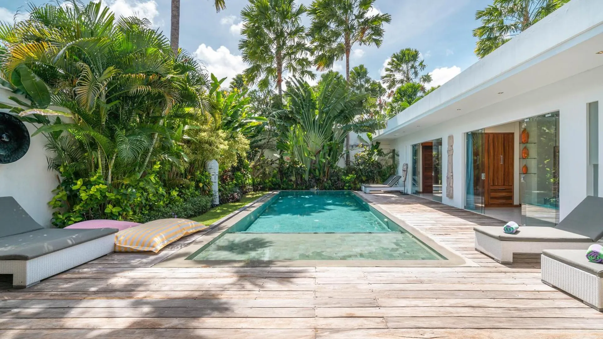 Villa Sawah - 3Bd In Seminyak Center 0*, スミニャック インドネシア