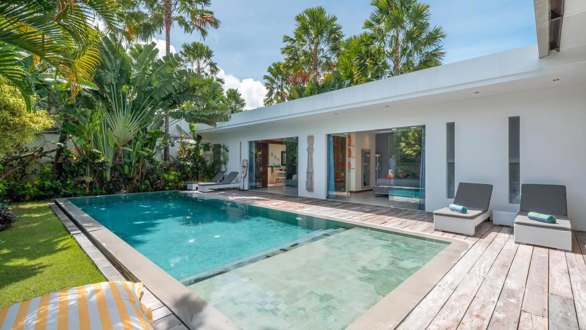 Villa Sawah - 3Bd In Seminyak Center