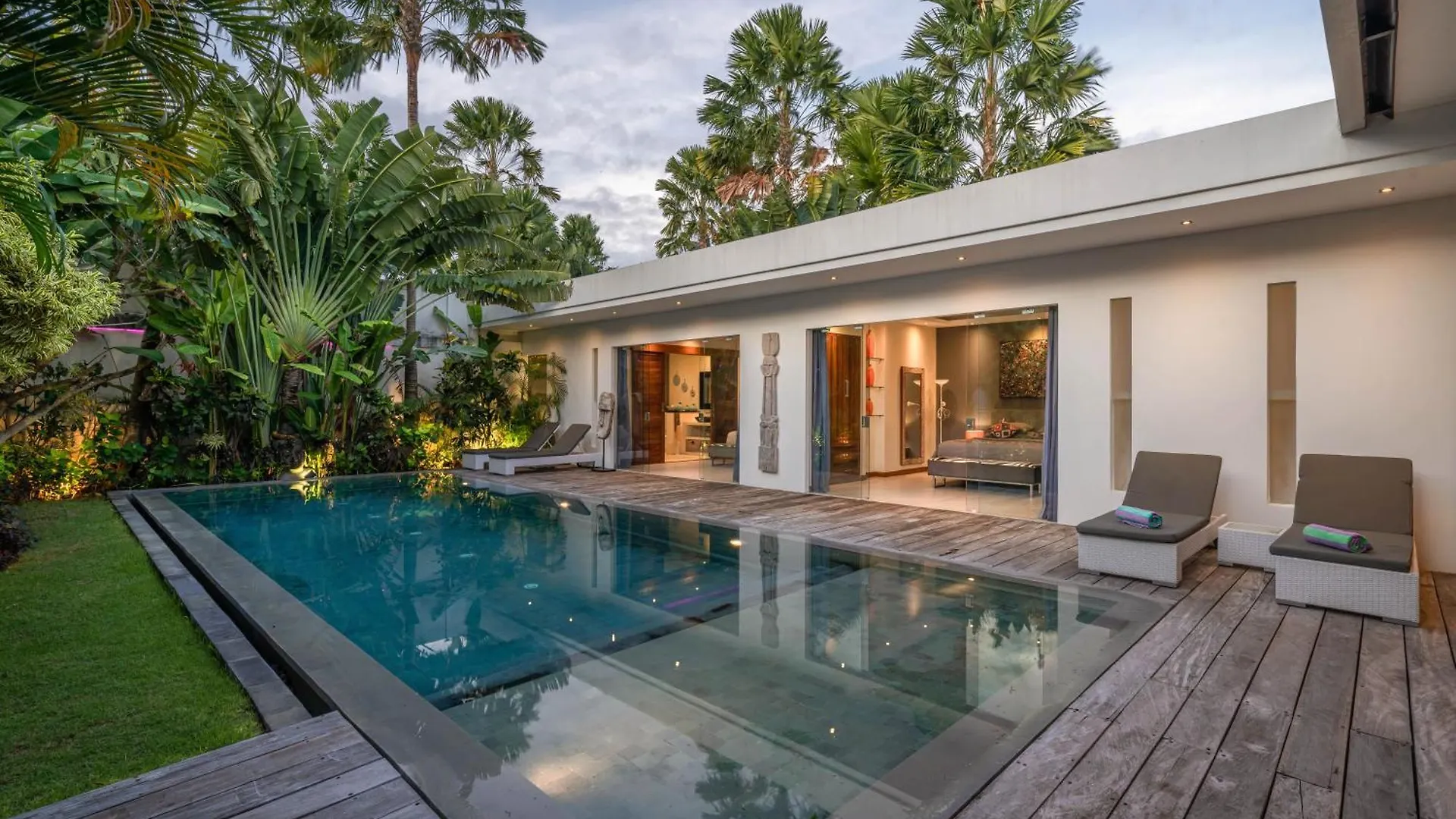 Villa Sawah - 3Bd In Seminyak Center 0*, 塞米亚克